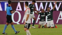 altText(River cayó 3-0 ante el Palmeiras y quedó al borde de la eliminación)}