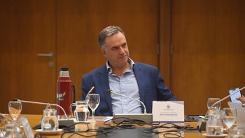 Orsi se solidariza con presidente de EEUU por tiroteo en cena de corresponsales