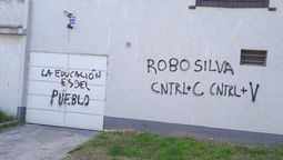 altText(Fenapes repudió pintadas en la casa de Robert Silva)}