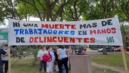 altText(Trabajadores y funcionarios de Salud Pública reclaman al gobierno seguridad y justicia)}