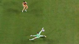 altText(El tremendo golazo de Miguel Merentiel y el teléfono para Marcelo Bielsa en las redes)}