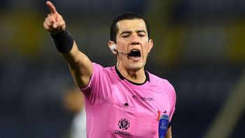 Andrés Rojas, árbitro de Peñarol y Botafogo.