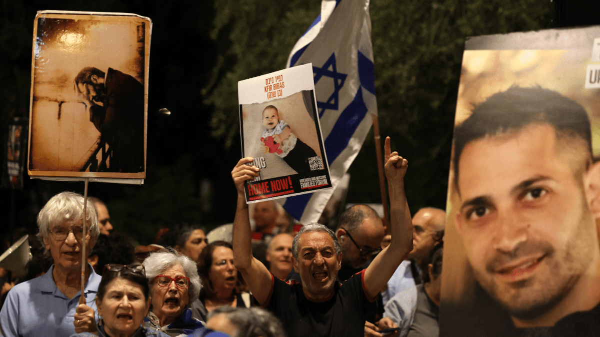 Protesta en Israel de familiares de rehenes.
