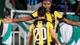 altText(Peñarol 19:15 horas visita a Deportivo Cali en Palmaseca)}