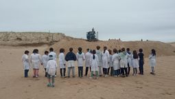 altText(Derrumbaron una duna para arreglar una casa)}