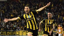 altText(Se fue Varela, se acordó la renovación de Maxi Rodríguez)}