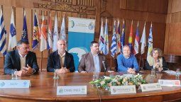 altText(Crisis: varias intendencias no pueden pagar los sueldos de julio a sus funcionarios)}