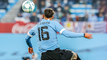 ¿A qué jugador urugayo el DT confundió con un cantante?