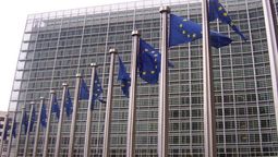 altText(Polonia hacia una posible salida de la UE)}