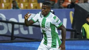 Nacional vuelve a mirar a Colombia y un lateral derecho está en carpeta