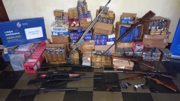 altText(Policía desmantela en Artigas una red de tráfico internacional de armas)}