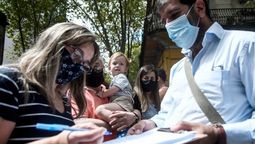 altText(La LUC, sus alrededores y toda la carne en el asador)}