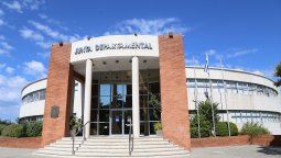 altText(Avanza investigación fiscal sobre sueldo encubierto de los ediles de Maldonado)}