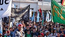 altText(Argentina: Movilizaciones en todo el país contra el hambre y el desempleo)}