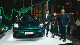 altText(GWM presentó en Uruguay el ORA 5, la nueva SUV eléctrica familiar premiada por su diseño)}