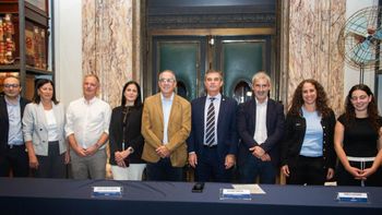 BROU y ANEP suscribieron compromiso para pago de Becas Butiá