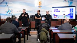 altText(Colegio de Árbitros brindó taller sobre nuevas Reglas de Juego: ¿Cuáles se aplicarán?)}