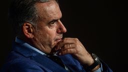 altText(Aprobación de la figura de Orsi compensa desaprobación de gestión del gobierno)}