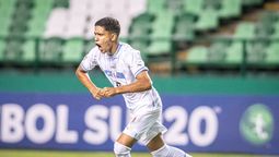 altText(Nacional pone los ojos en Rodrigo Chagas)}