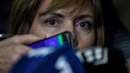 altText(«Gobierno maquilla las cifras educativas» y «el FA va a hacer un pedido de informes»)}