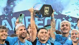 altText(¡Histórico! Belgrano venció a River y es campeón de Primera por primera vez)}