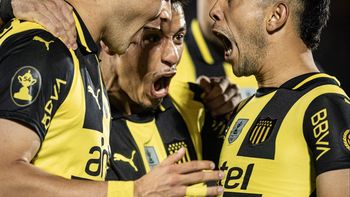 Peñarol Campeón de la Copa AUF Uruguay.