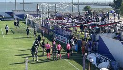 altText(Graves incidentes en la previa del Fénix ante Racing)}