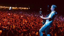 altText(Jorge Drexler y Ana Prada brillaron ante más de 30 mil personas)}