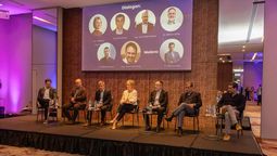 altText(Expertos debatieron sobre los desafíos de Uruguay hacia una nueva fase de la identidad digital)}