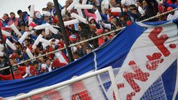 altText(Nacional agotó entradas para el clásico en el Parque Central)}