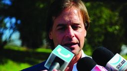 altText(Luis Lacalle Pou: «La política tiene que hacerse a corazón abierto»)}