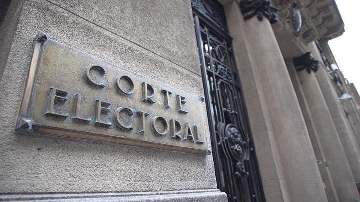 Corte Electoral analiza situación de Caram.