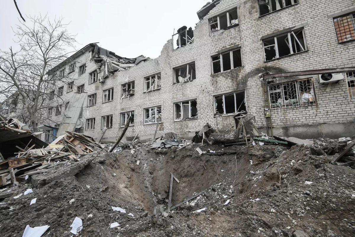 Ucrania bombardeó la ciudad rusa de Tokmak.