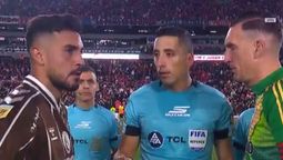 altText(La increíble imagen que se hizo viral en el fútbol argentino)}