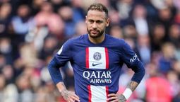 altText(¿Por qué rechazaron a Neymar en Barcelona?)}