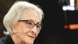 altText(Ida Vitale recibirá este martes el Premio Cervantes en España)}