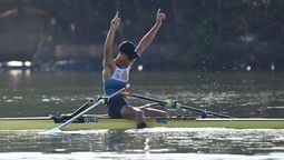 altText(Uruguay campeón del mundo en remo: Felipe Klüver ganó la medalla de oro)}