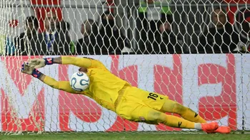 Muslera atajó 3 penales y fue el héroe de Estudiantes que jugará final de Libertadores