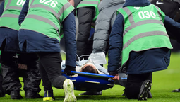 altText(Alerta: Bentancur se desplomó en pleno partido)}