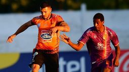 altText(Sud América le ganó a Villa Española y es puntero)}