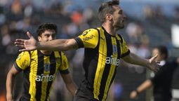 altText(Peñarol ganó con claridad en el Tróccoli frente a Cerro)}