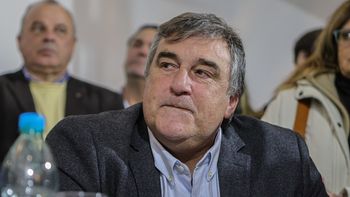 Sergio Botana acusa al Frente Amplio de usar viveza criolla para tapar la interpelación a Oddone