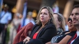 altText(Oficializan adhesión de Patricia Rodríguez a lista de Delgado)}