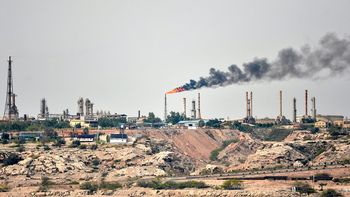 EEUU e Israel bombardearon Jarg, la isla petrolera de Irán