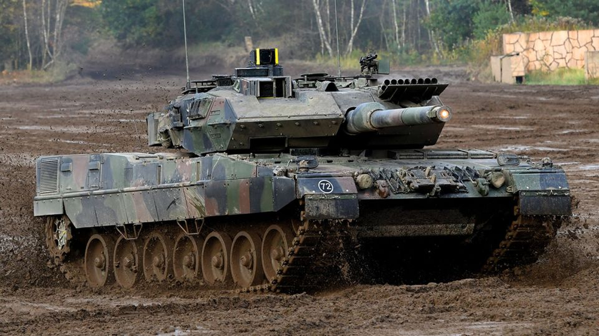 Uno de los modelos de tanques que se enviarán desde Occidente a Ucrania. En la foto: Tanque alemán Leopard 2