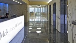 altText(Cuando las multinacionales andan como Perico por su casa)}
