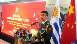 altText(China celebra en Montevideo los 99 años de sus Fuerzas Armadas junto a la ministra de Defensa)}