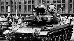 altText(Rechazan intención de Bolsonaro de festejar golpe de Estado en Brasil)}