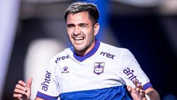 altText(La novela de Maxi Gómez sigue sumando capítulos: ¿Llega a Nacional?)}