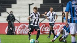 altText(Wanderers mostró y argumentó su molestia por la suspensión de la final)}